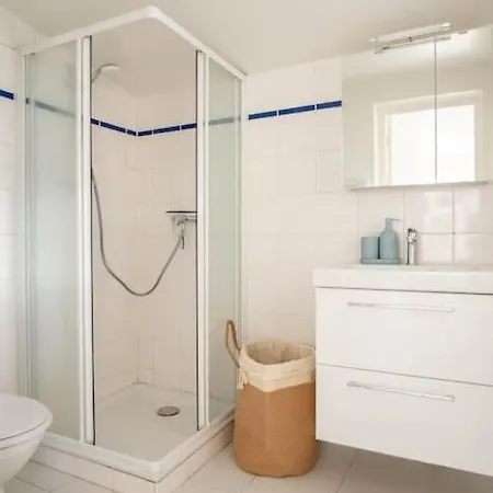 Apartment Studio Vue Mer Climatise A 100m Des Plages
