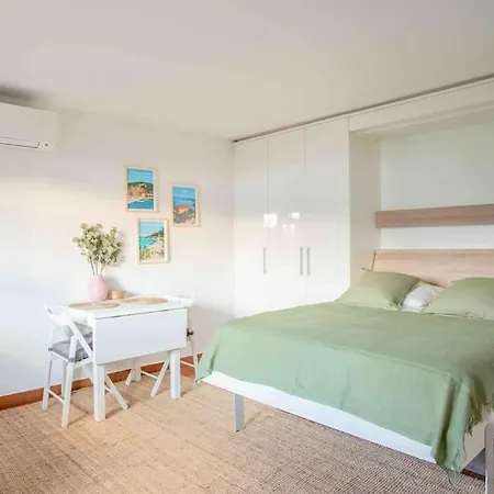 Apartment Studio Vue Mer Climatise A 100m Des Plages Saint-Jean-Cap-Ferrat