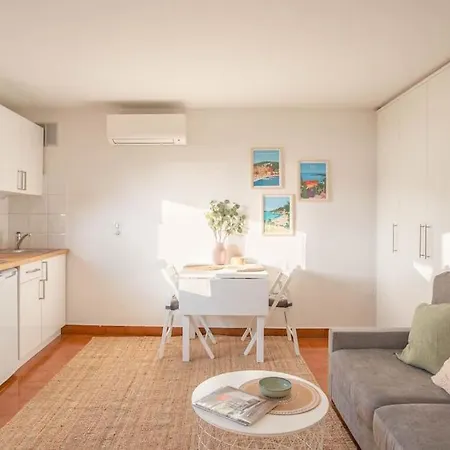 Studio Vue Mer Climatise A 100m Des Plages Апартаменты *